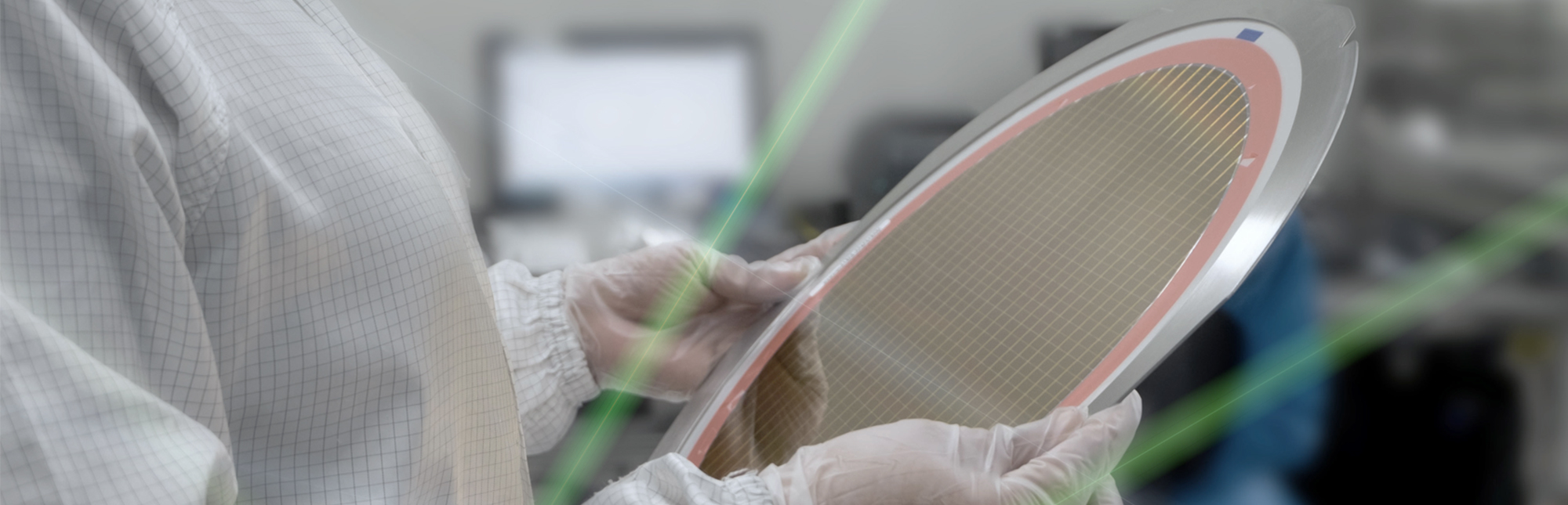 Reinigungsanlagen für Hochvakuum-Komponenten